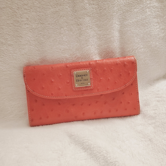Dooney & Bourke ostrich wallet
